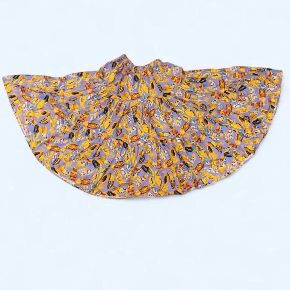 Tiered circle skirt with Mexican designs. - Picture 2 of 5